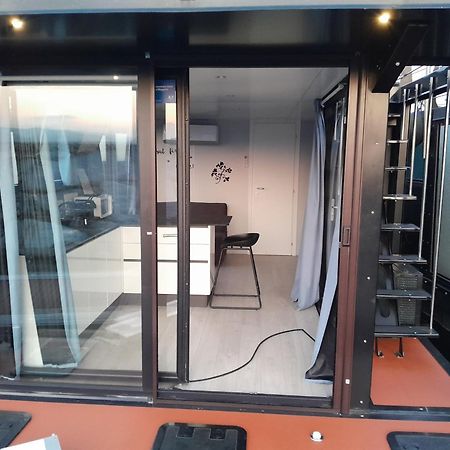 Floating Experience Black Pearl, Lago Maggiore Dormelletto Exterior photo